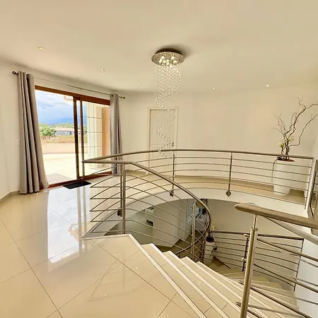 Avec Piscine A Lecci