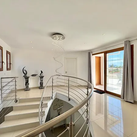 Avec Piscine A * Lecci