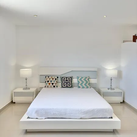 Villa Avec Piscine A Lecci