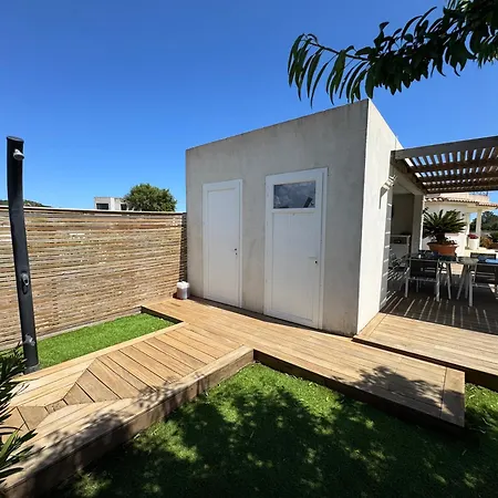 Avec Piscine A Villa *