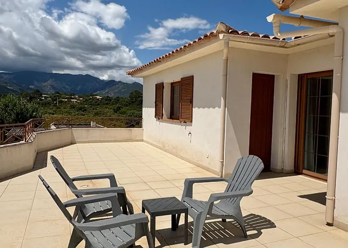 Villa Avec Piscine A Lecci