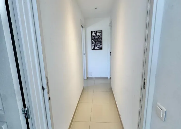 Avec Piscine à Villa