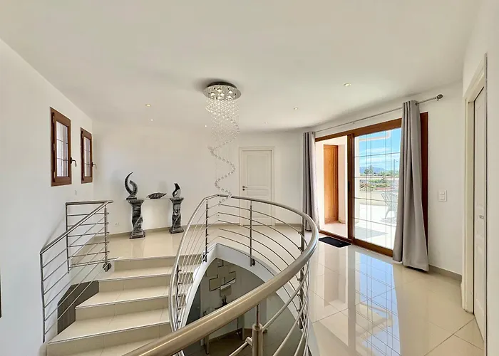 Avec Piscine à * Lecci