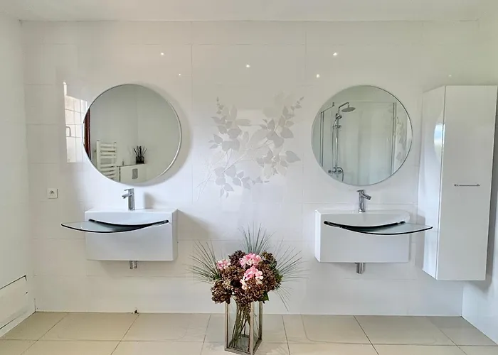 Avec Piscine à Lecci