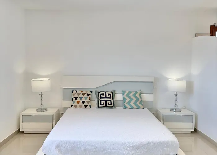 Villa Avec Piscine à Lecci