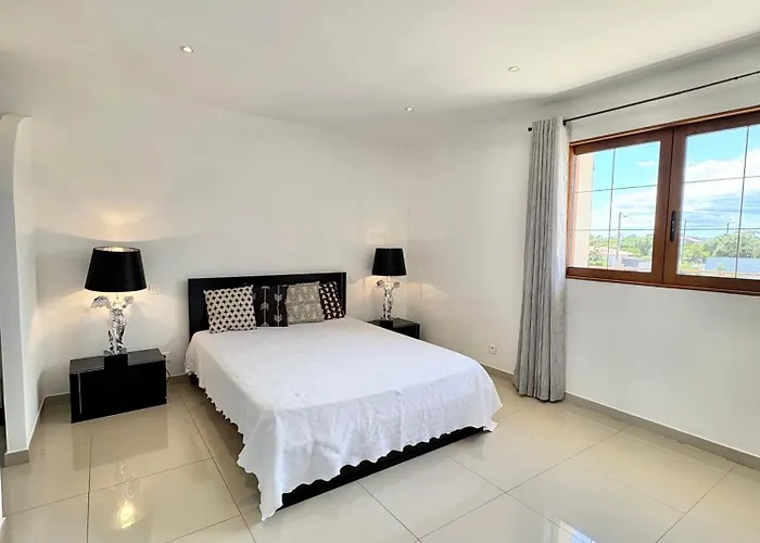 Avec Piscine à Lecci