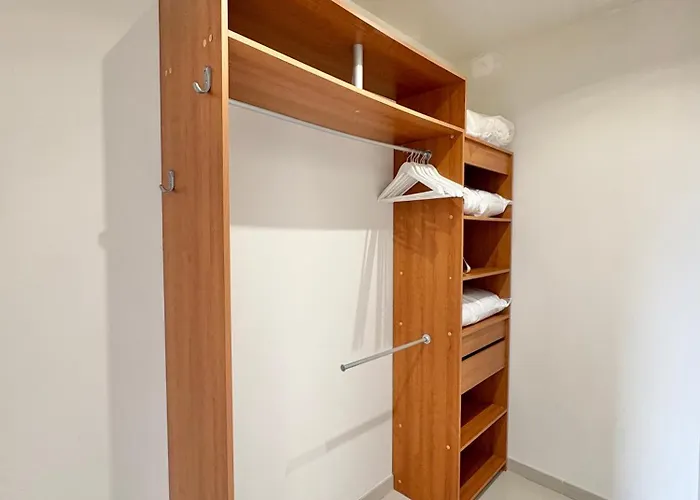 Villa Avec Piscine à *